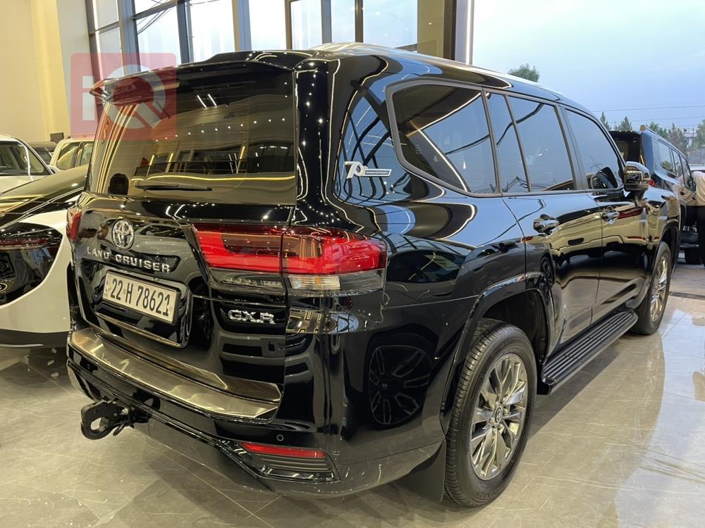 تۆیۆتا لاند کروزەر